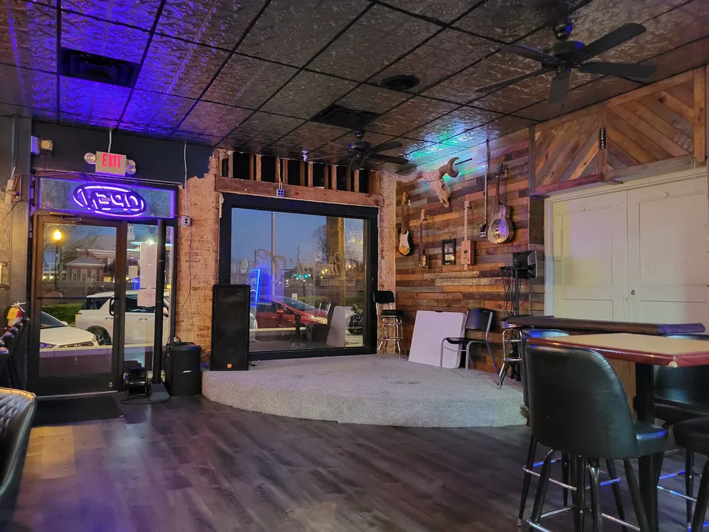 50 Yard Line Sports Bar-Grill | Play pool in Riverdale, GA ...