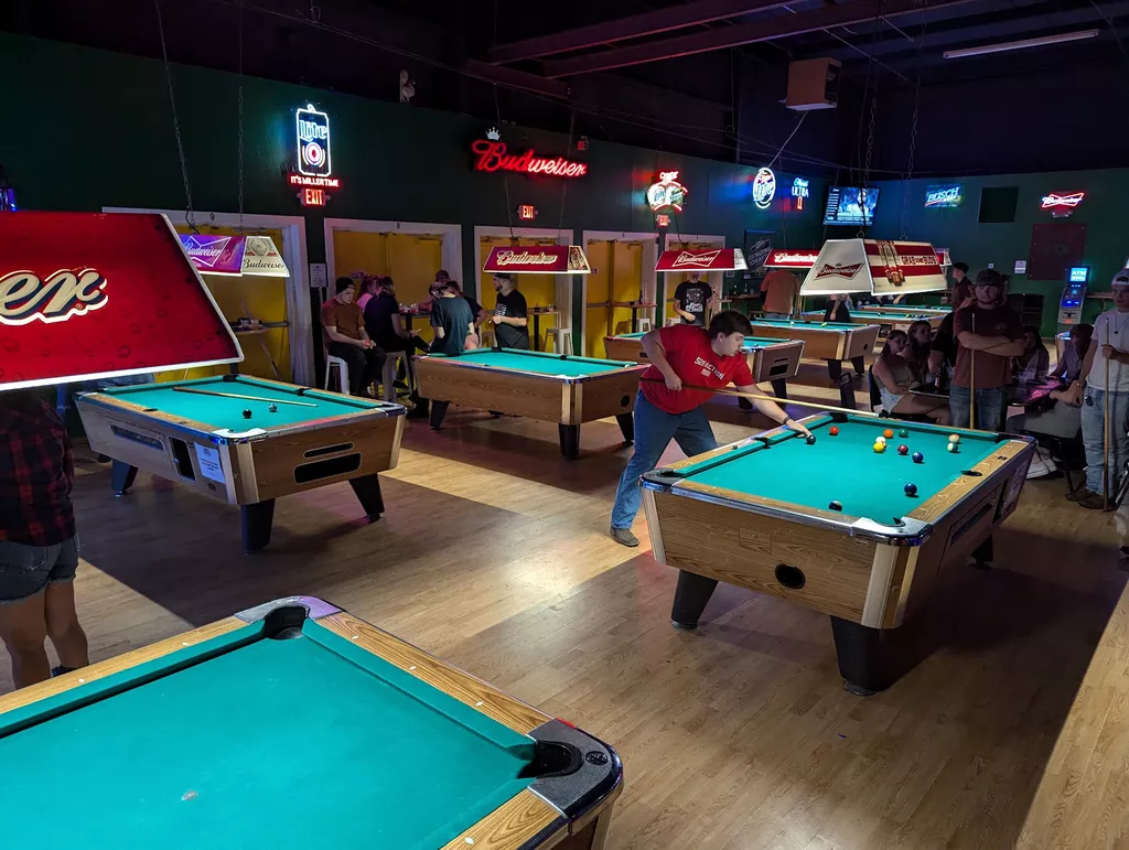Bullseye Bar | Play pool in Lee's Summit, MO | ChalkySticks - Find ...