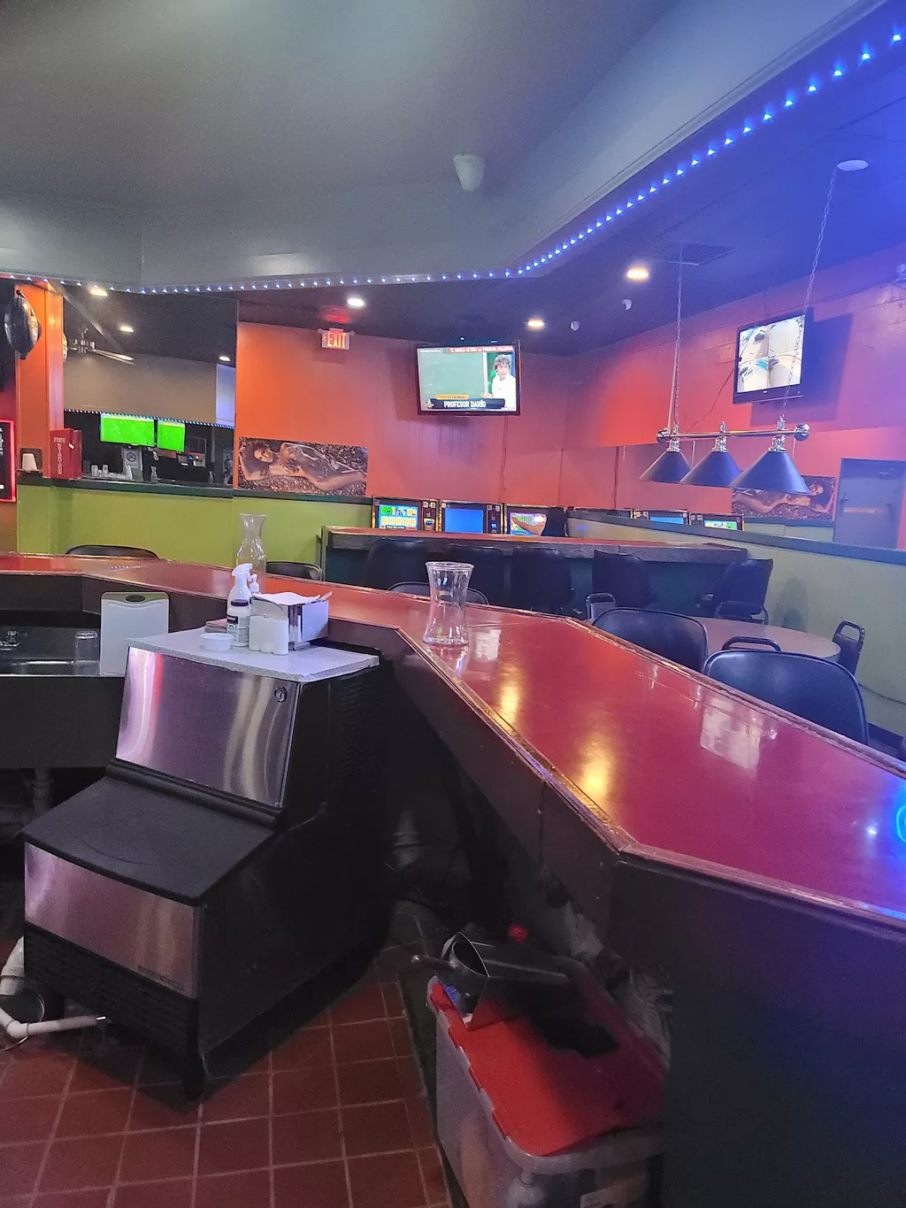 Champion Billiard & Game | Play pool in Dallas, TX | ChalkySticks ...