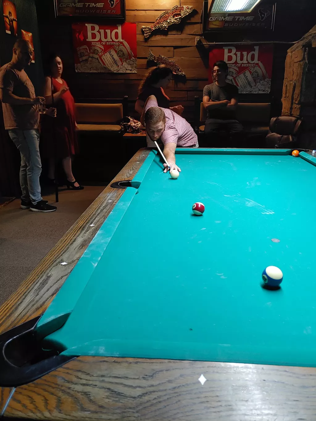 Molly's Pub | Play pool in League City, TX | ChalkySticks - Find, Play ...