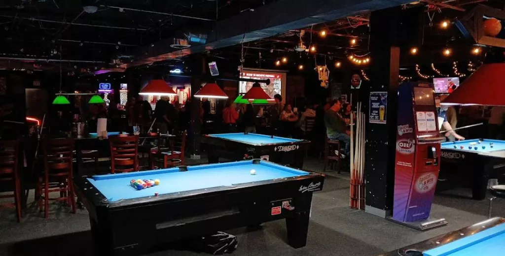 Rookies Sports Bar & Grill | Play pool in Parma Heights, OH ...