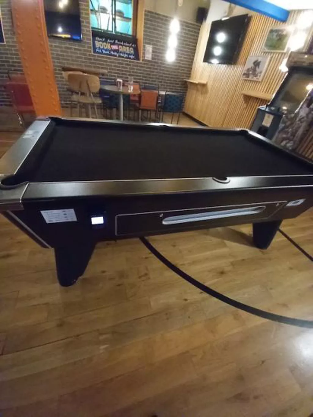 Escape Pool Bar | Play pool in Uxbridge, England | ChalkySticks - Find ...