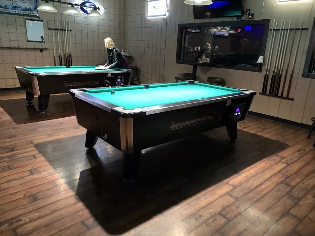 Boxseat Sports Grill | Play pool in Morgan Hill, CA | ChalkySticks ...