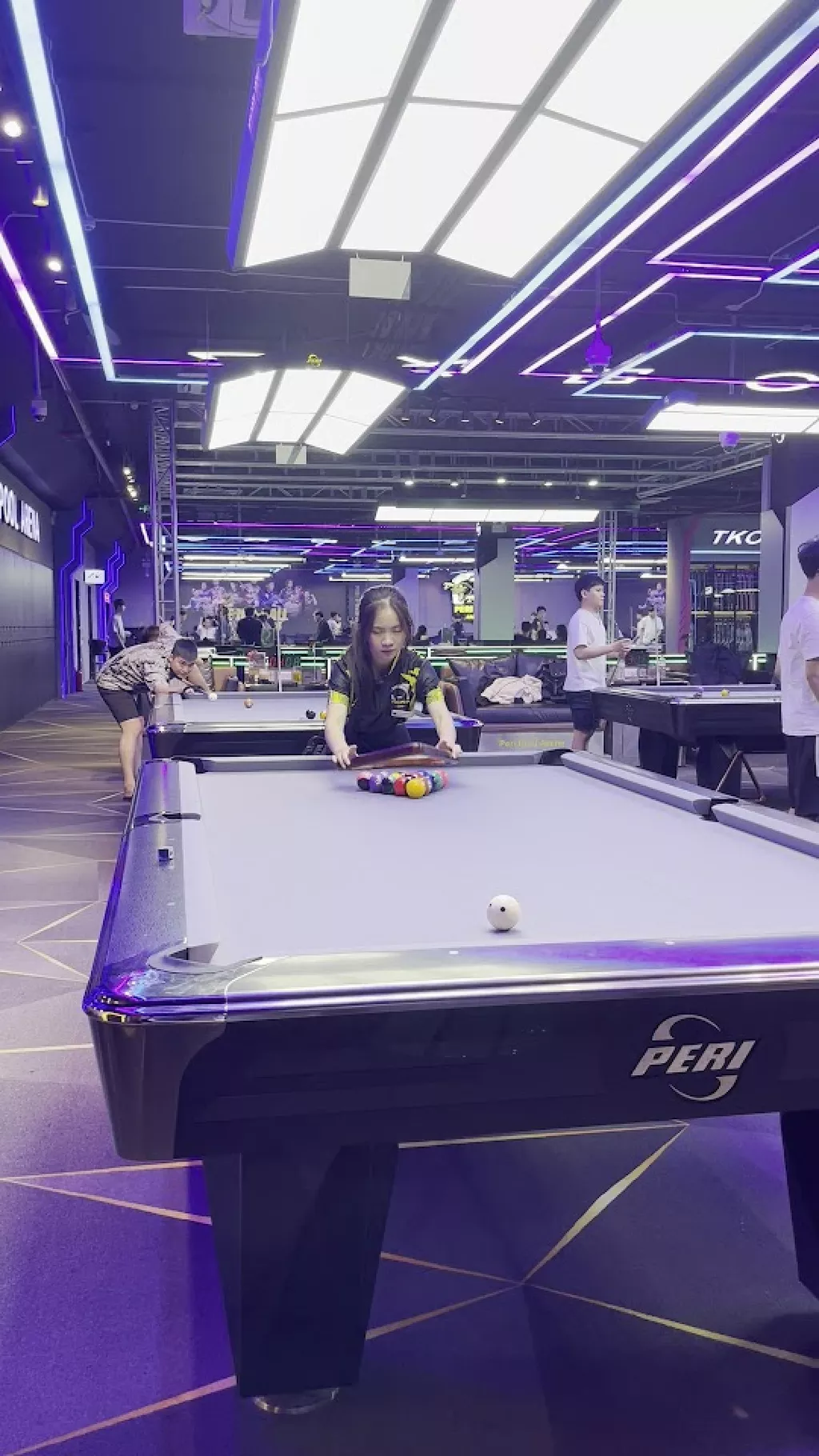 Peri Pool Arena Đà Nẵng | Play pool in Thanh Khê Đông, Đà Nẵng ...