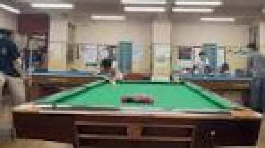 SKY BILLIARD（スカイ・ビリヤード） | Play pool in Osaka, Osaka