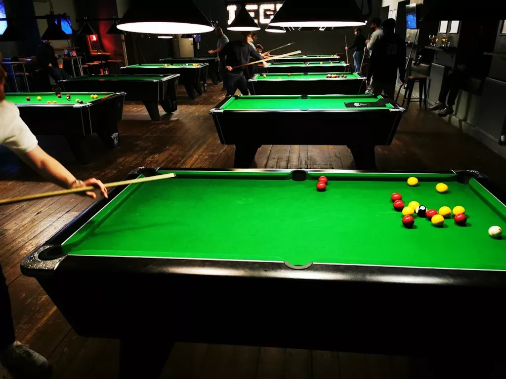 Legends Sports Bar, Aberdeen | Play pool in Aberdeen, Scotland ...