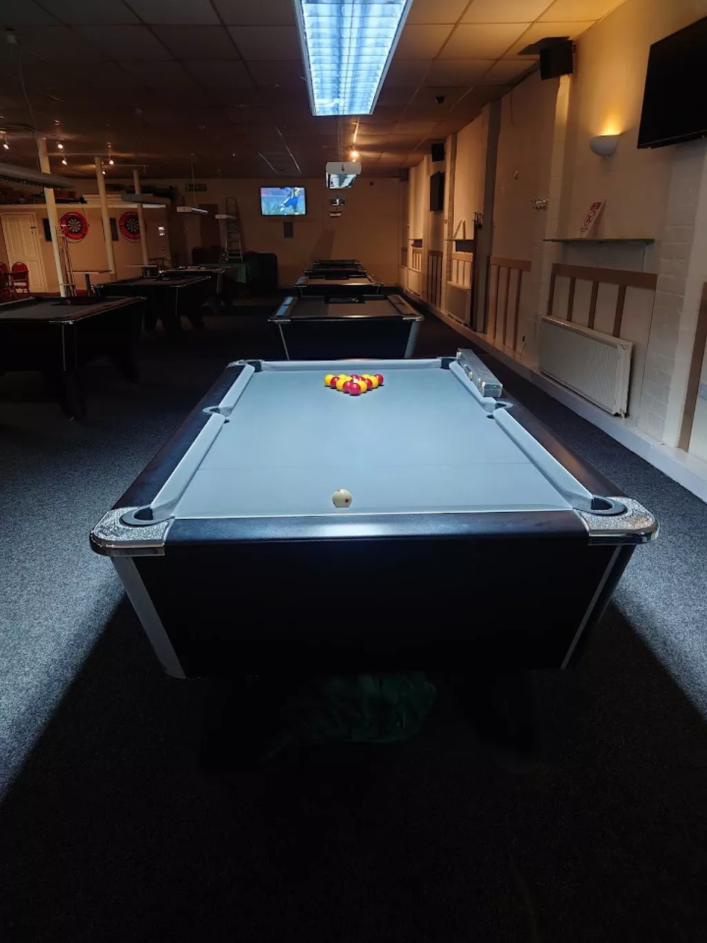 8 Ball and Arrows | Play pool in Kidderminster, England | ChalkySticks ...