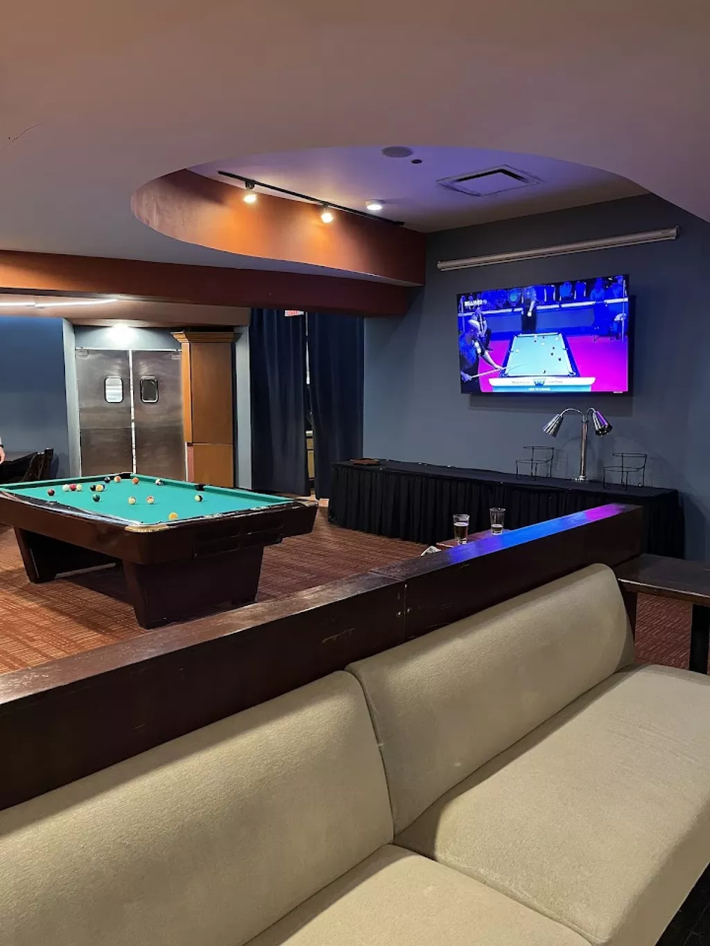 10pin Bowling Lounge | Play pool in Chicago, IL | ChalkySticks - Find ...