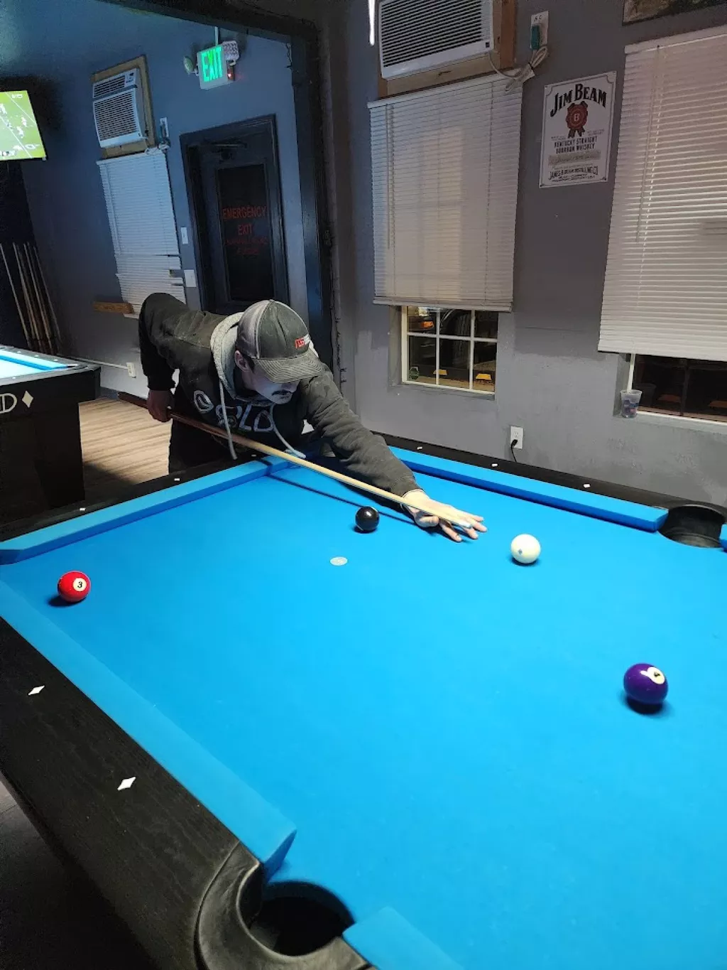 KickBack Bar | Play pool in Nampa, ID | ChalkySticks - Find, Play, and ...
