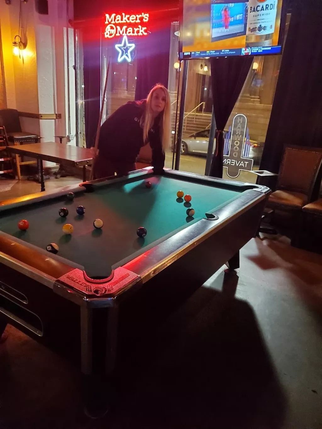 Mike’s Gemini Twin Lounge | Play pool in Dallas, TX | ChalkySticks ...