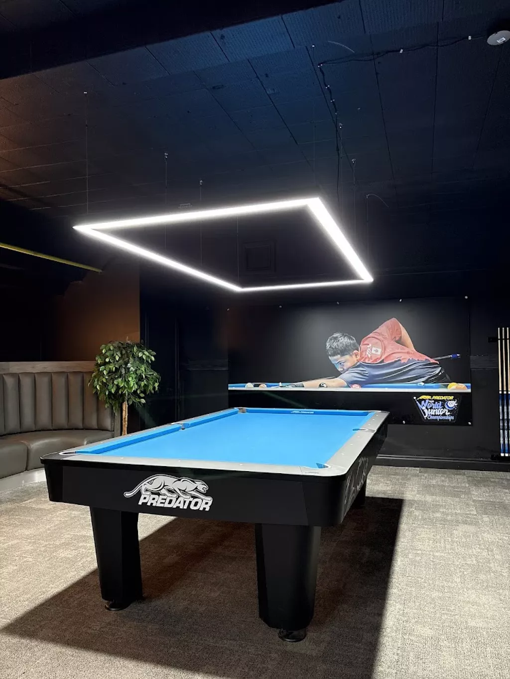 The Rack Billiards & Bar | Play pool in Mississauga, ON | ChalkySticks ...