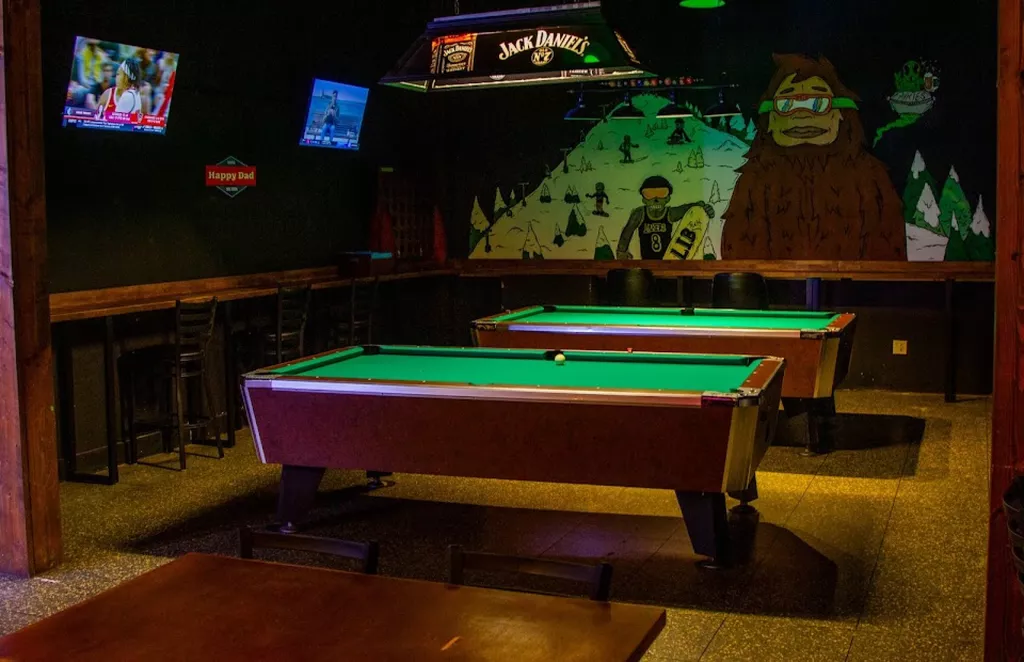 Corner Pocket Bar & Grill