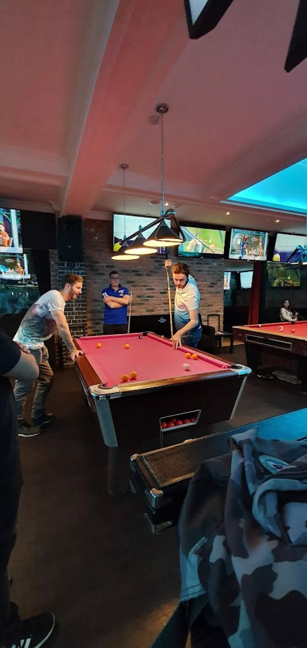 The George Tapps | Play pool in Bournemouth, England | ChalkySticks ...
