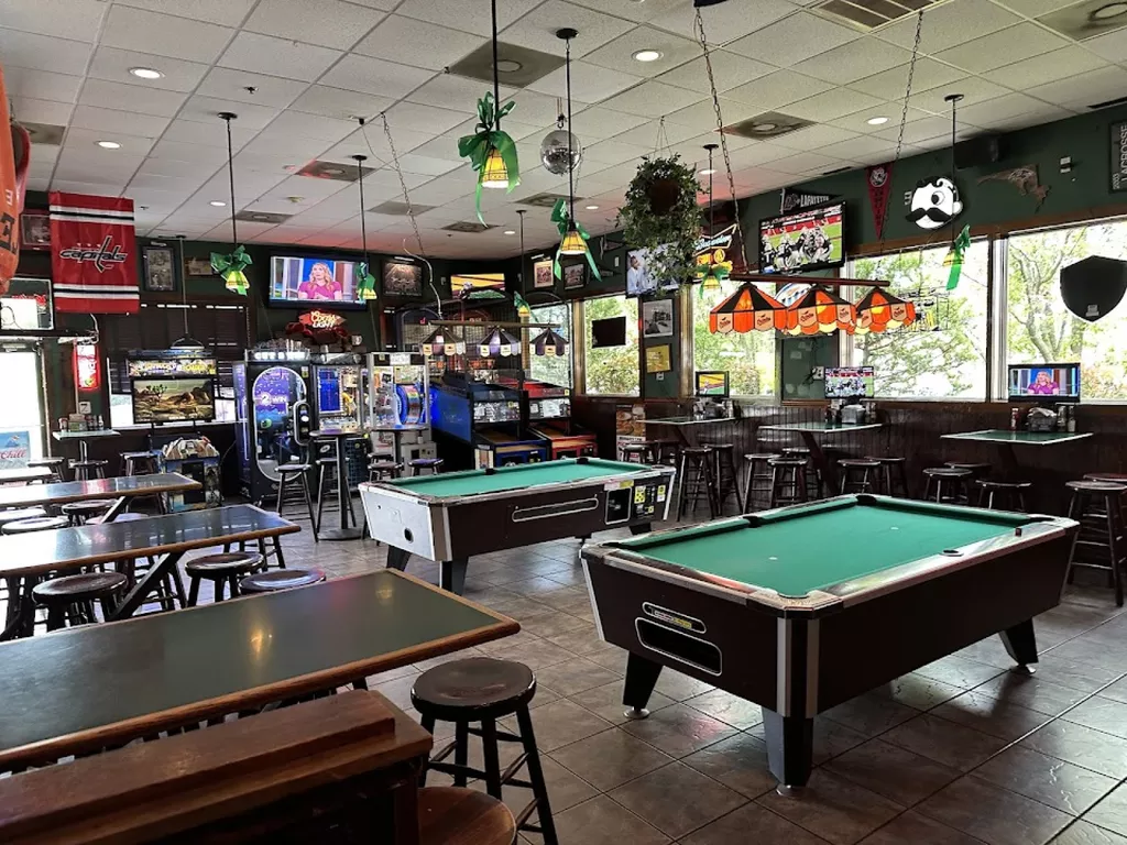 The Greene Turtle Sports Bar & Grille West OC | Play pool in Ocean City ...