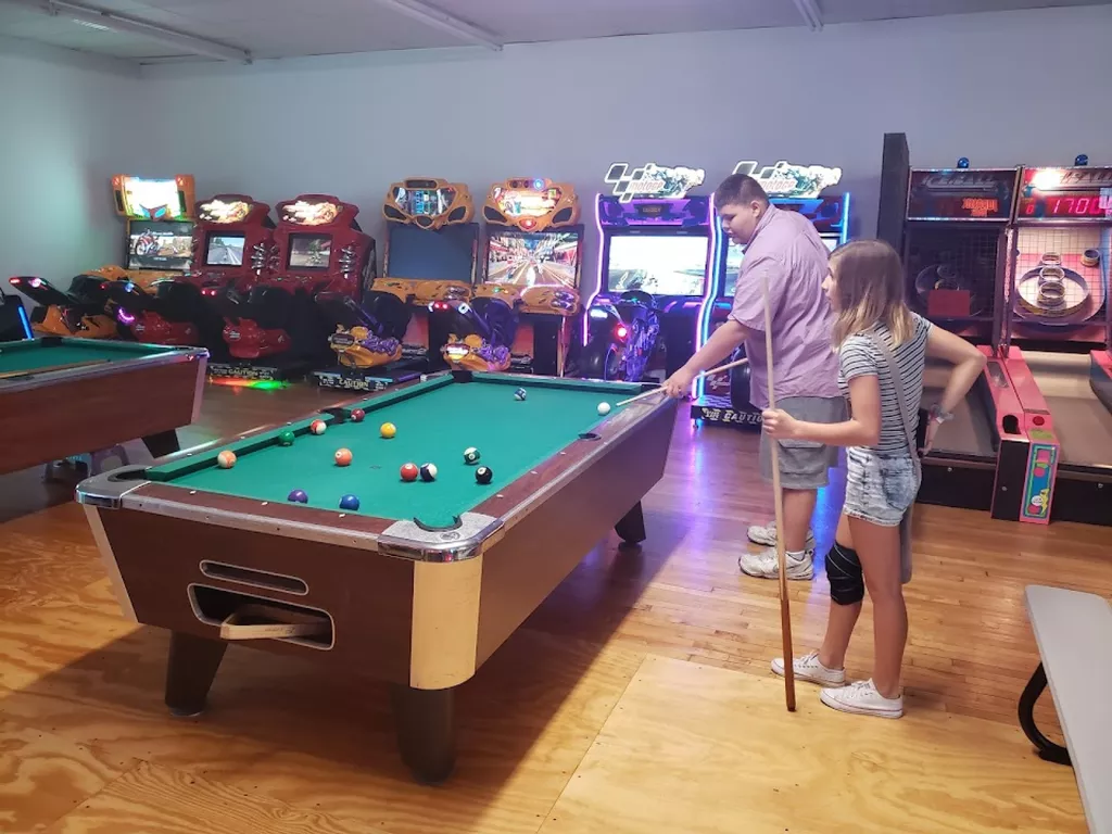 Uptown Pinball | Play pool in Martinsville, VA | ChalkySticks - Find ...