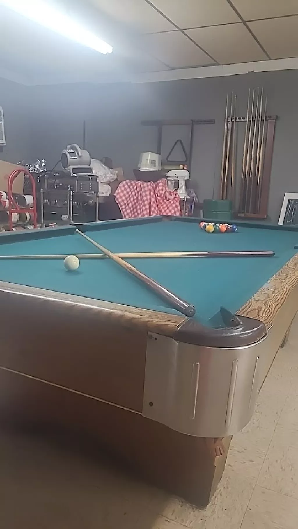 Moore's Pool Room | Play pool in Columbia, KY | ChalkySticks - Find ...