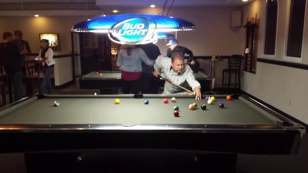 Quackers Fire Grill and Bar | Play pool in Chico, CA | ChalkySticks ...