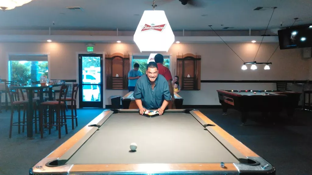 Quackers Fire Grill and Bar | Play pool in Chico, CA | ChalkySticks ...