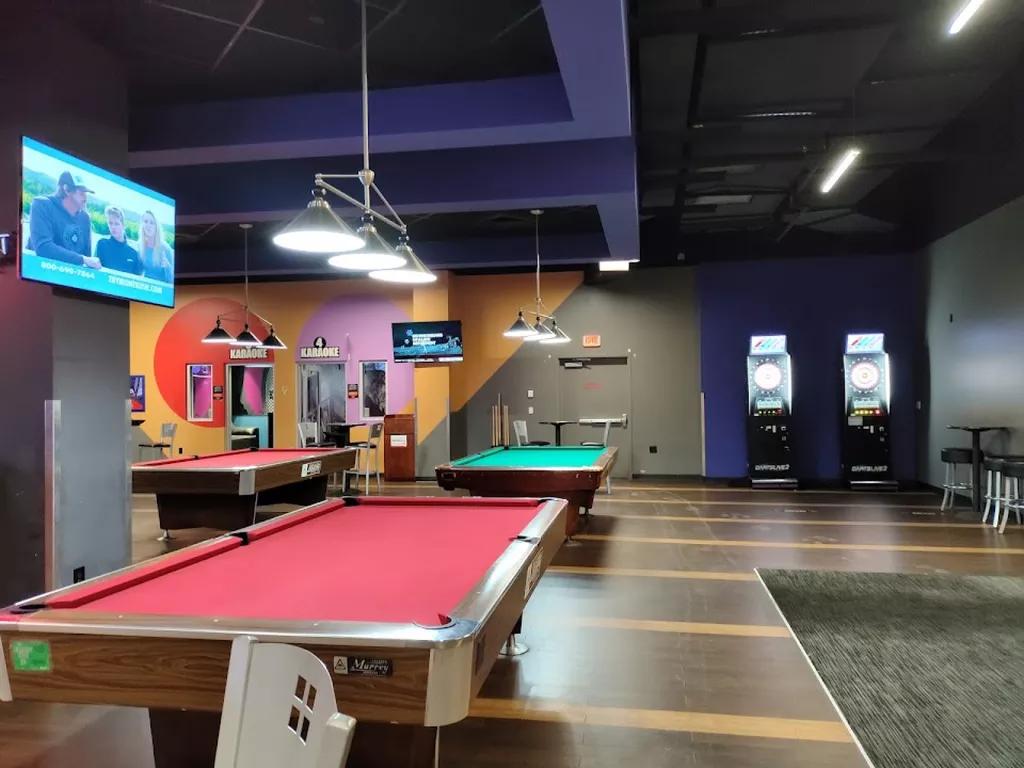 West Hill Grill | Play pool in Littleton, CO | ChalkySticks - Find ...