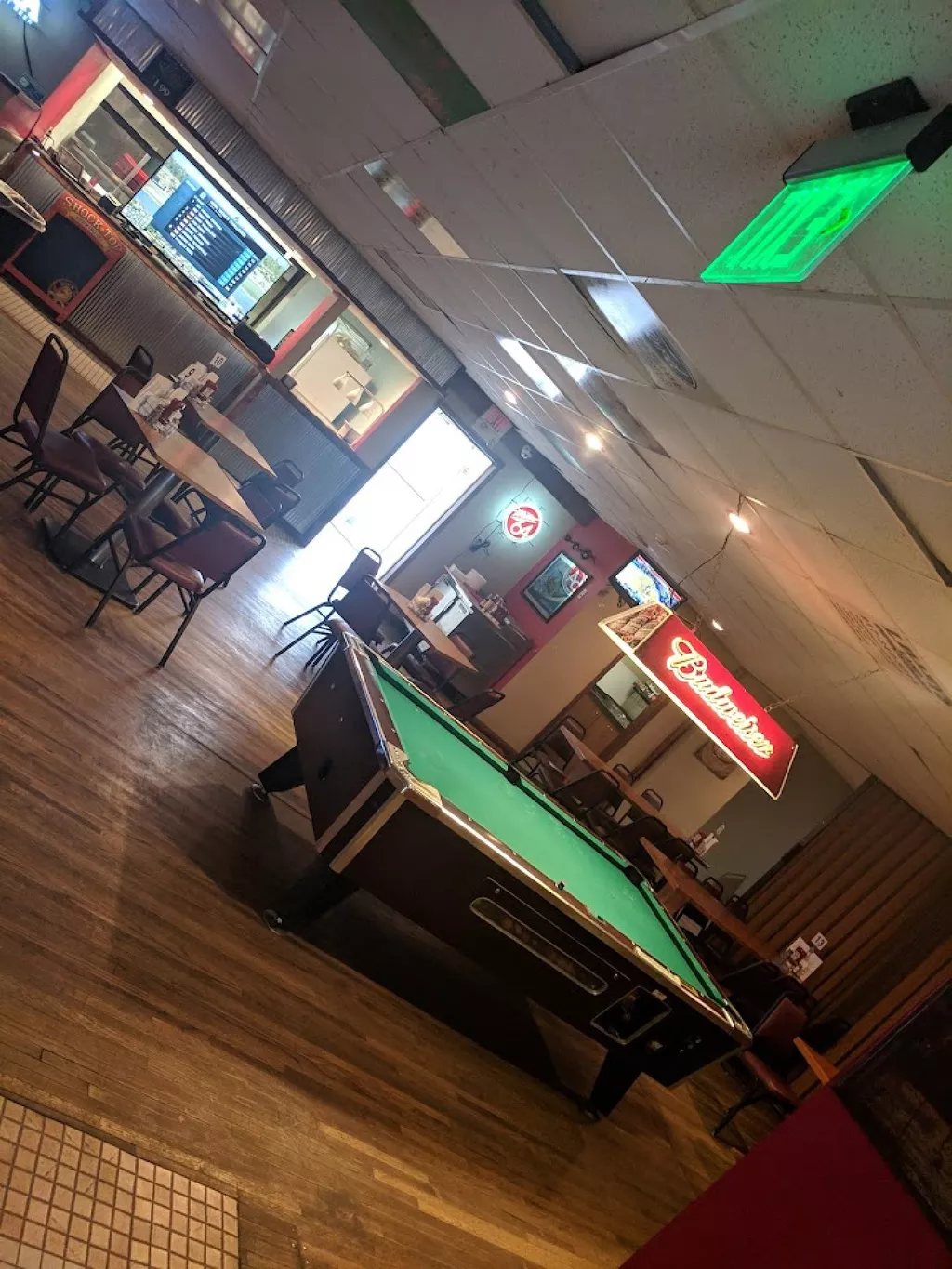 Gopher’s Grill | Play pool in Effingham, IL | ChalkySticks - Find, Play ...