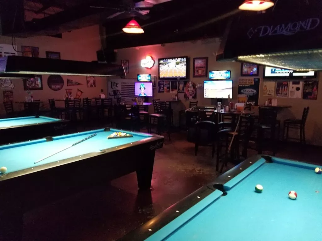 Lighthouse Pool Hall | Play pool in Springfield, MO | ChalkySticks ...