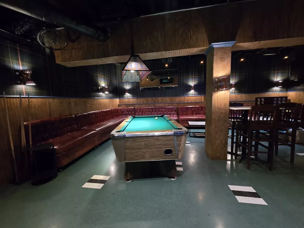 The Ivy Tavern | Play pool in Dallas, TX | ChalkySticks - Find, Play ...