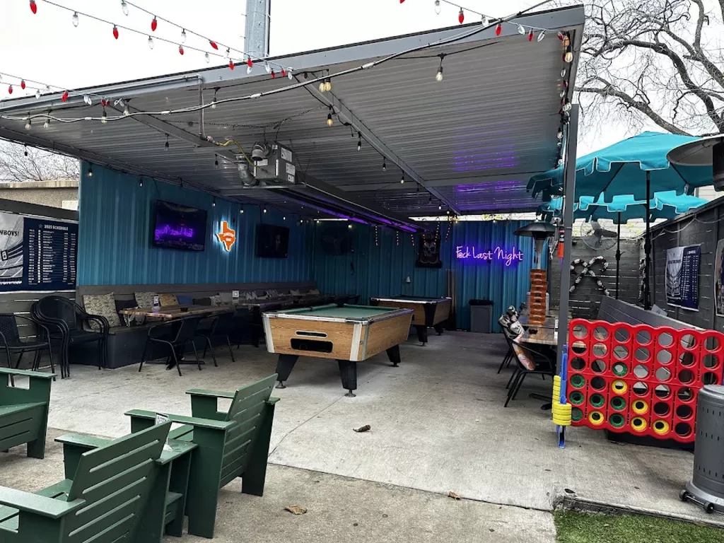The Ivy Tavern | Play pool in Dallas, TX | ChalkySticks - Find, Play ...