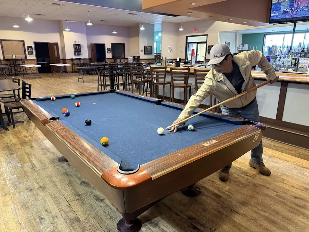 SideTraxx Dance Bar | Play pool in Traverse City, MI | ChalkySticks ...