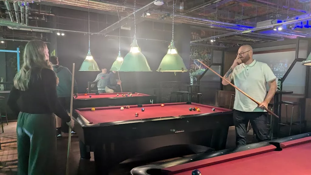 Pool Lane7 Lane7 Edinburgh | Play pool in Edinburgh, Scotland | ChalkySticks ...