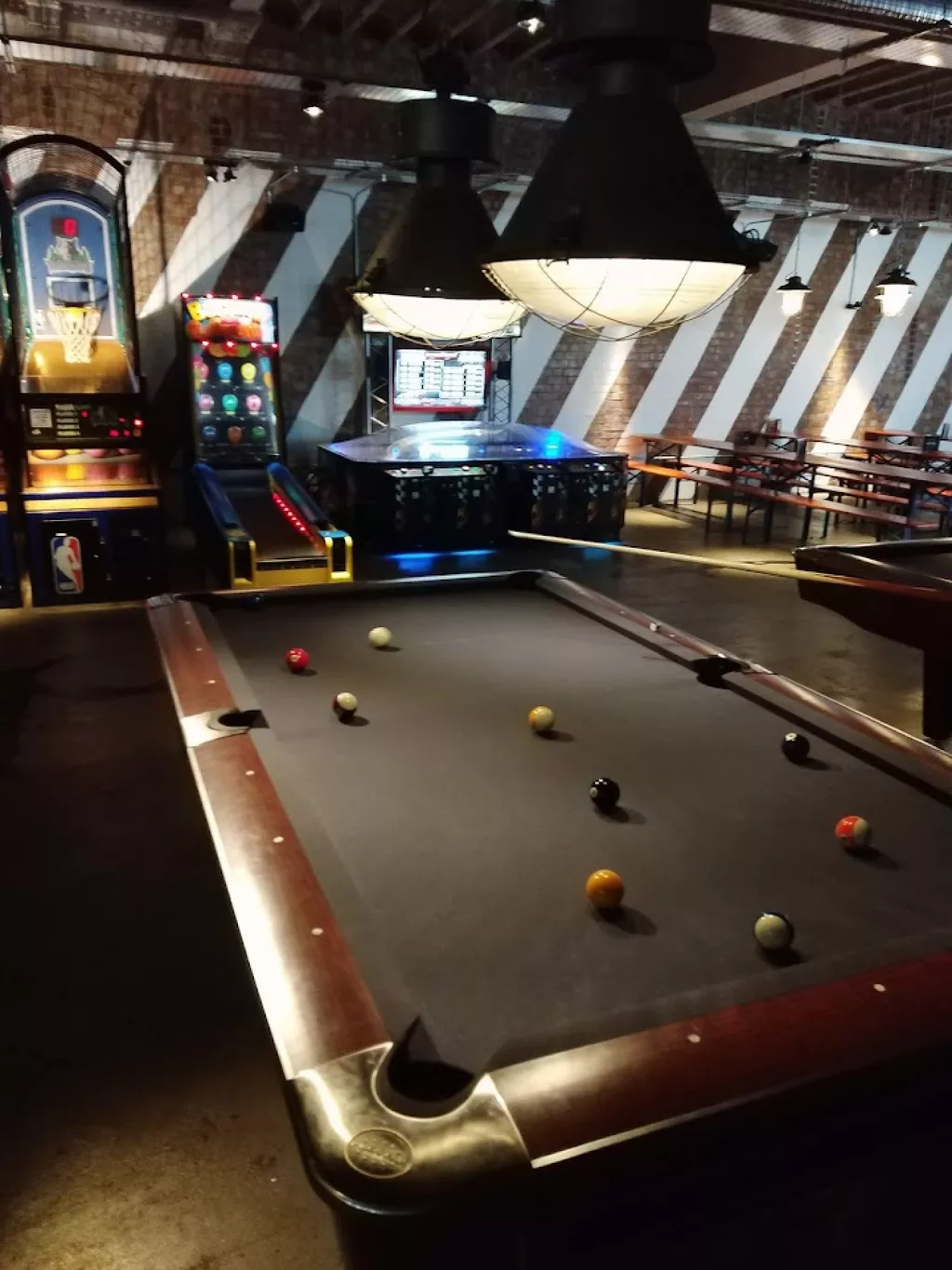 Pool Lane7 The Gardeners Rest | Play pool in Sheffield, England | ChalkySticks ...