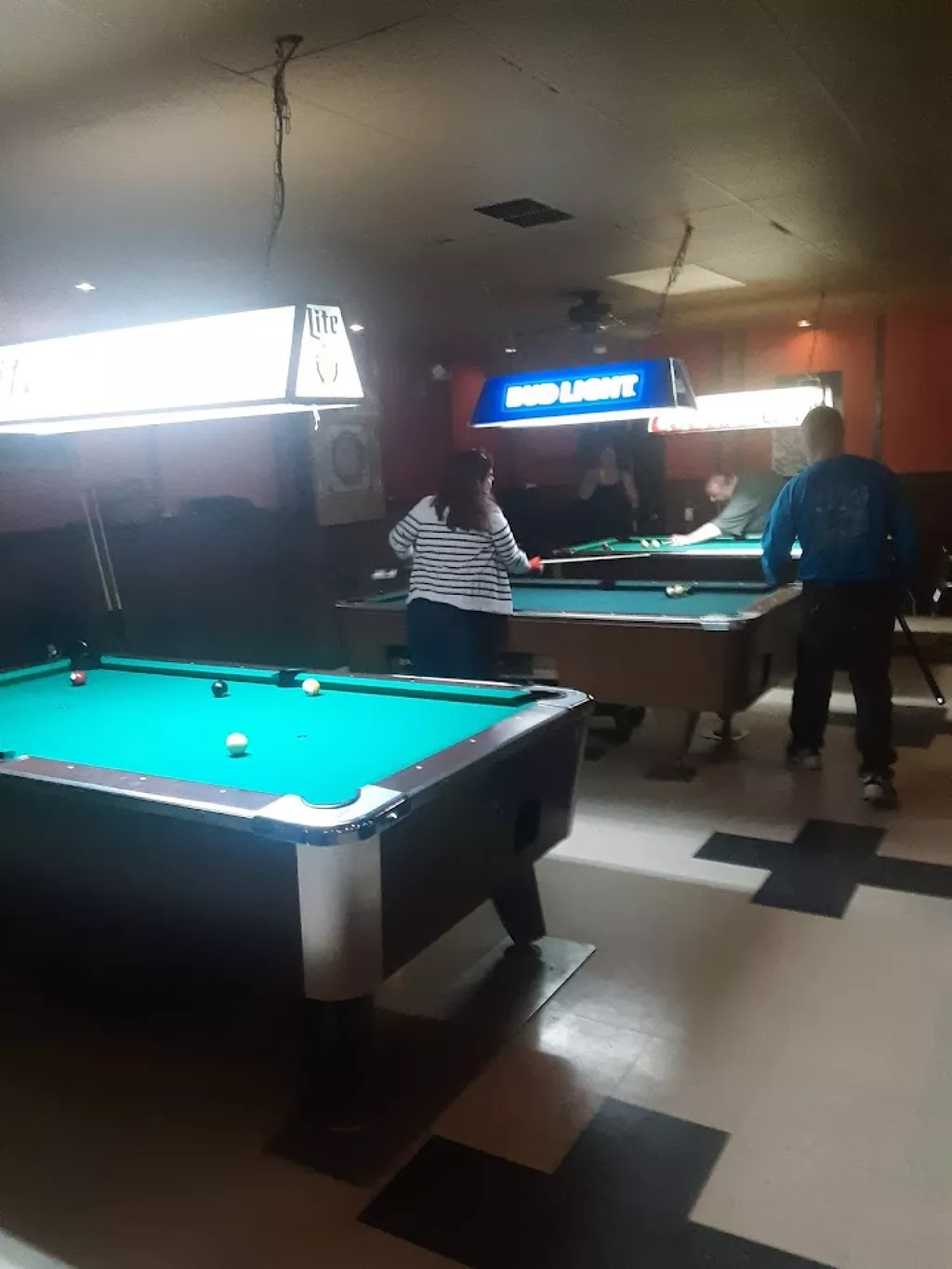 Magic Elm Skateland Inc | Play pool in Hanover, PA | ChalkySticks ...