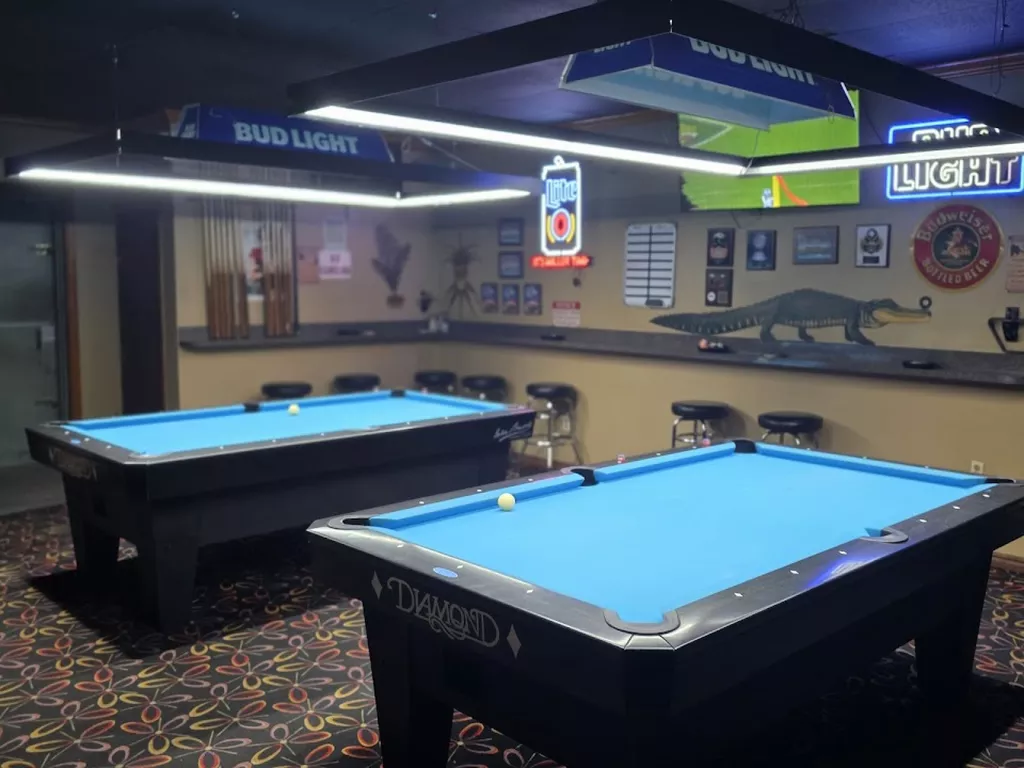 Lucky's Pool Room | Play pool in Oklahoma City, OK | ChalkySticks ...