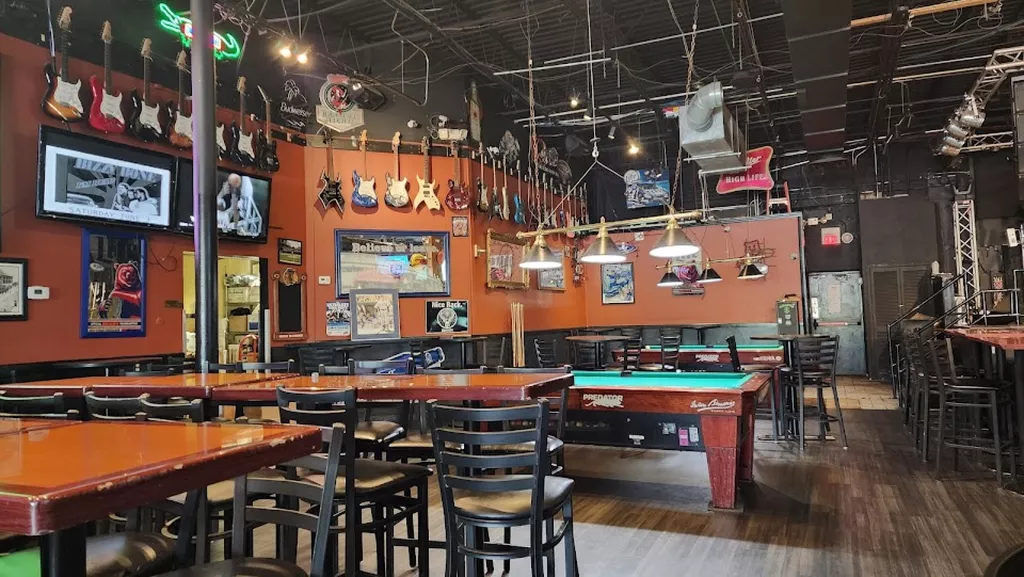Tailgaters Sports Bar & Grill