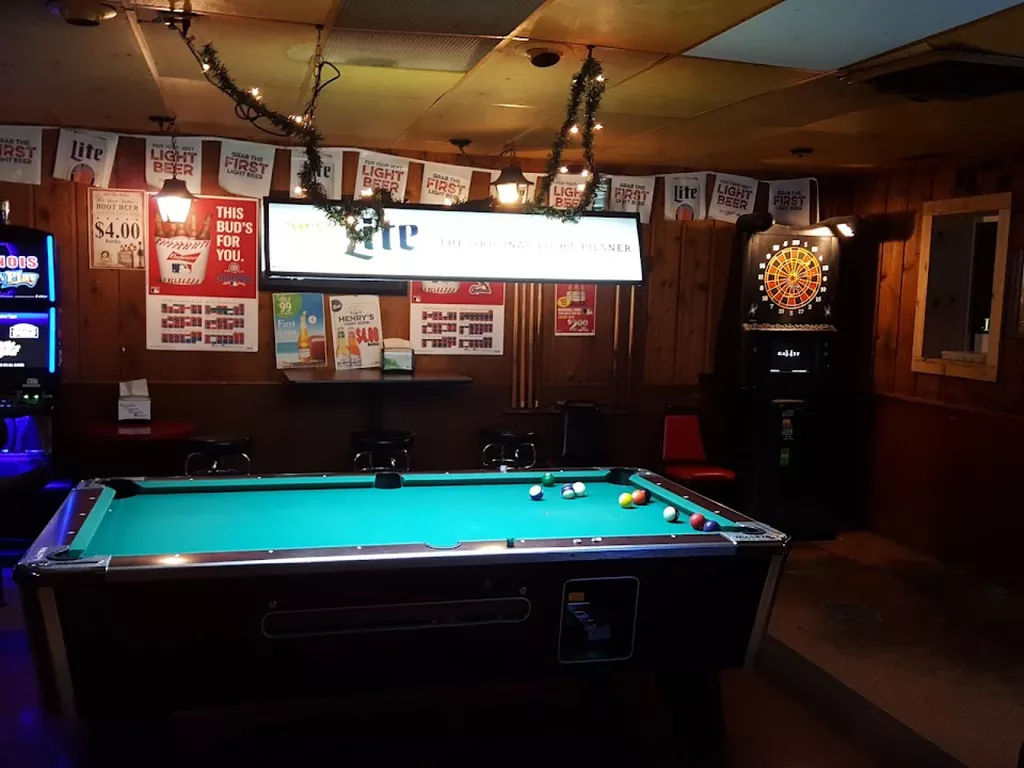 Winery Bar | Play pool in Decatur, IL | ChalkySticks - Find, Play, and ...
