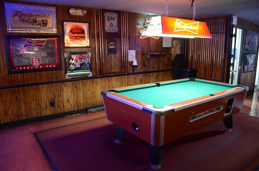 Stix Decatur Bourbon Barrel Bar & Grill | Play pool in Decatur, IL | ChalkySticks ...