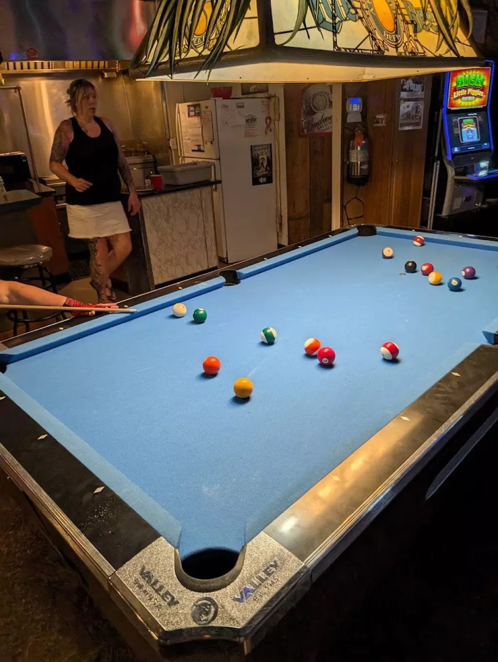 Main Event Sports Bar | Play pool in Baker City, OR | ChalkySticks ...