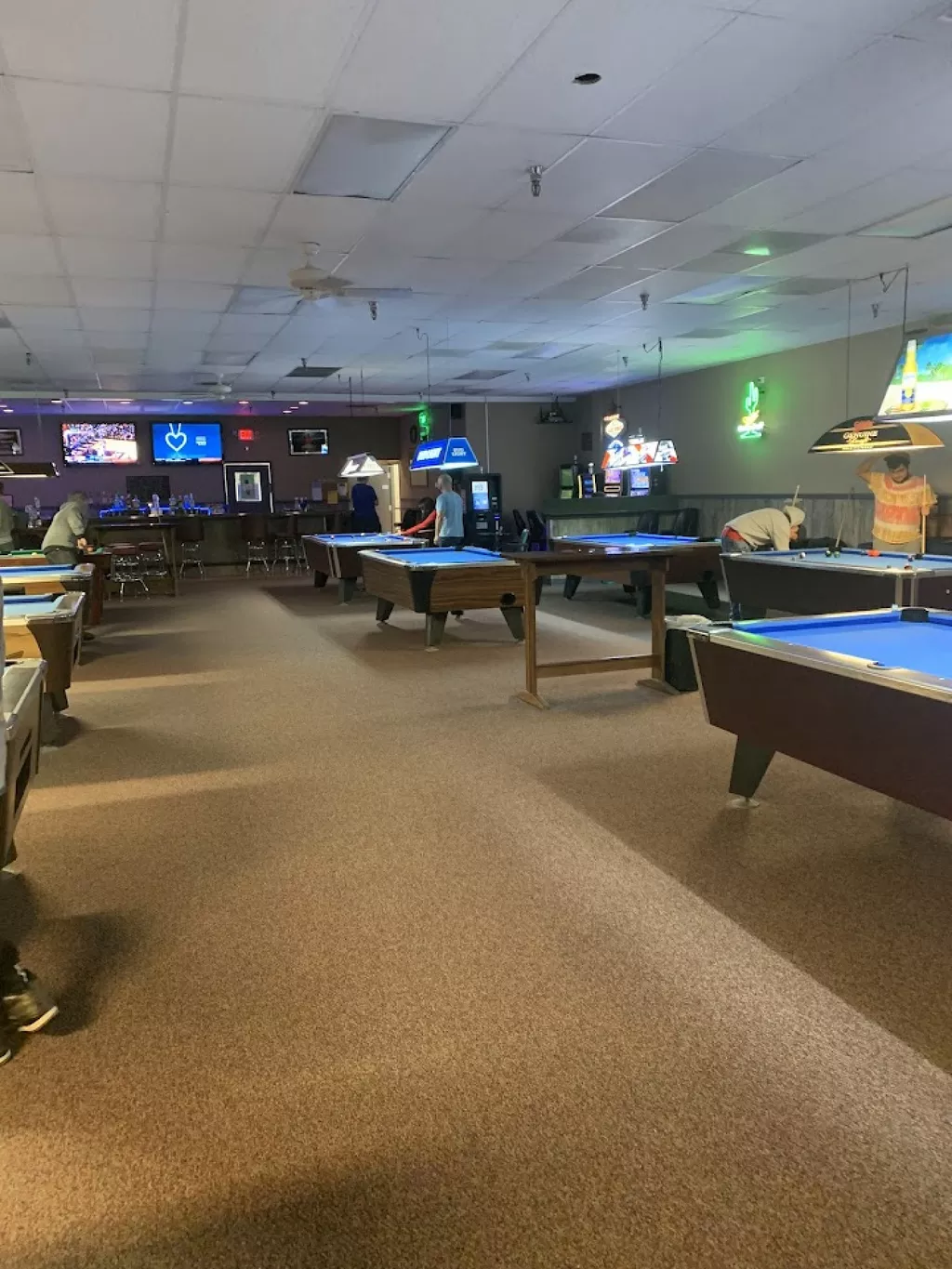 Pockets Billiards | Play pool in Crestwood, IL | ChalkySticks - Find ...