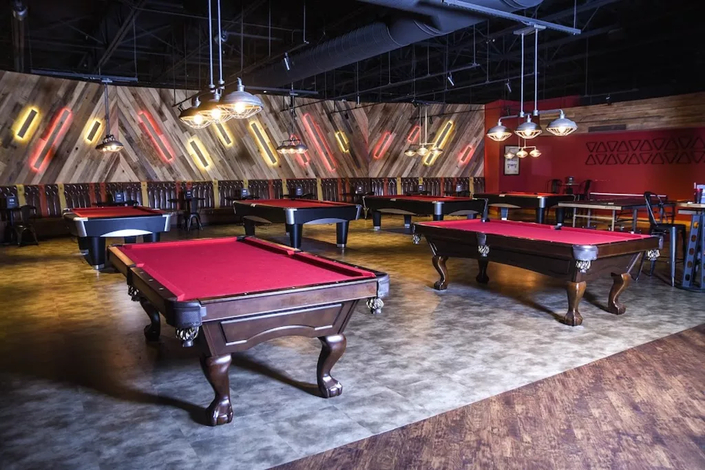 810 Entertainment - Market Common | Play pool in Myrtle Beach, SC ...