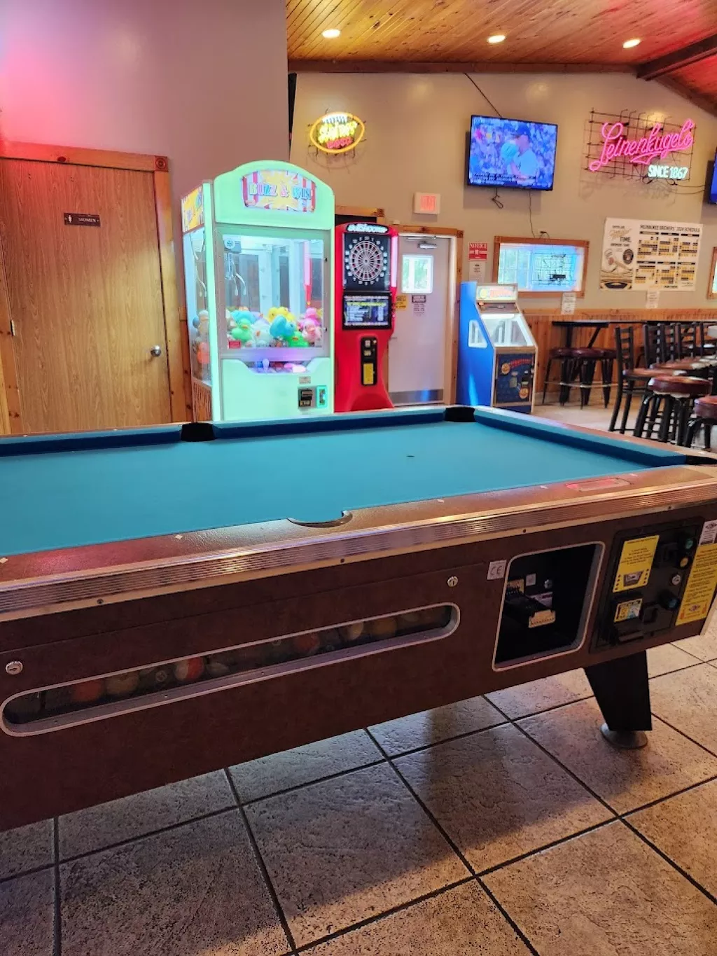 Tomahawk Room | Play pool in Chippewa Falls, WI | ChalkySticks - Find ...