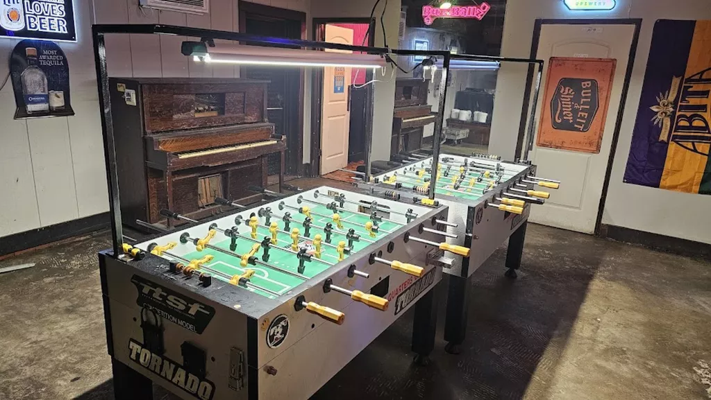 Max's Pool Hall | Play pool in Lafayette, LA | ChalkySticks - Find ...