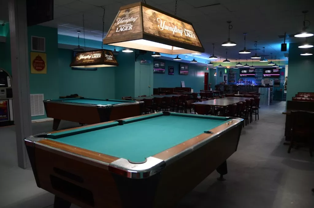 HWY 67 Roadhouse Bar and Grill | Play pool in Decatur, AL ...