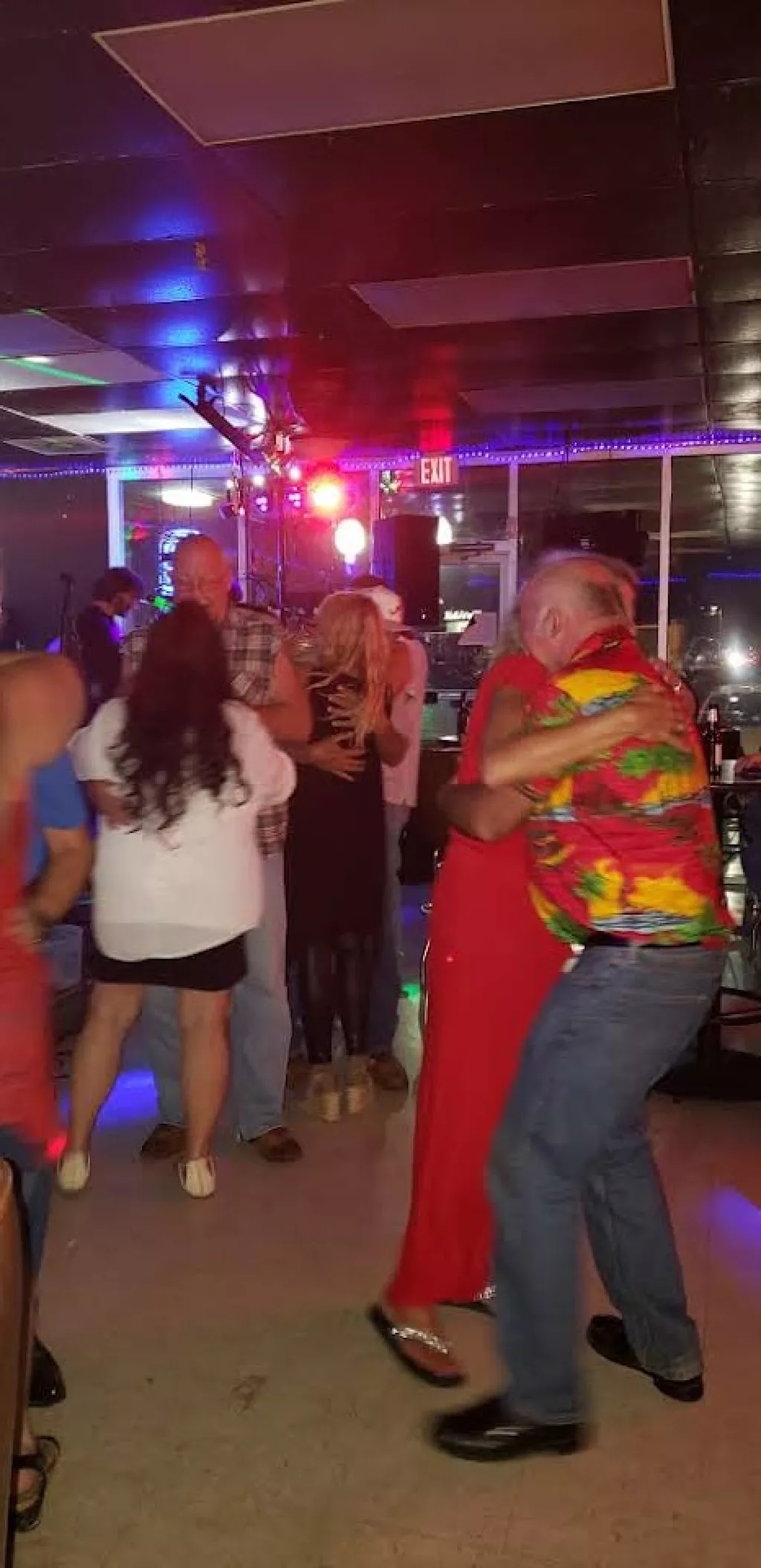 Stix Decatur HWY 67 Roadhouse Bar and Grill | Play pool in Decatur, AL ...