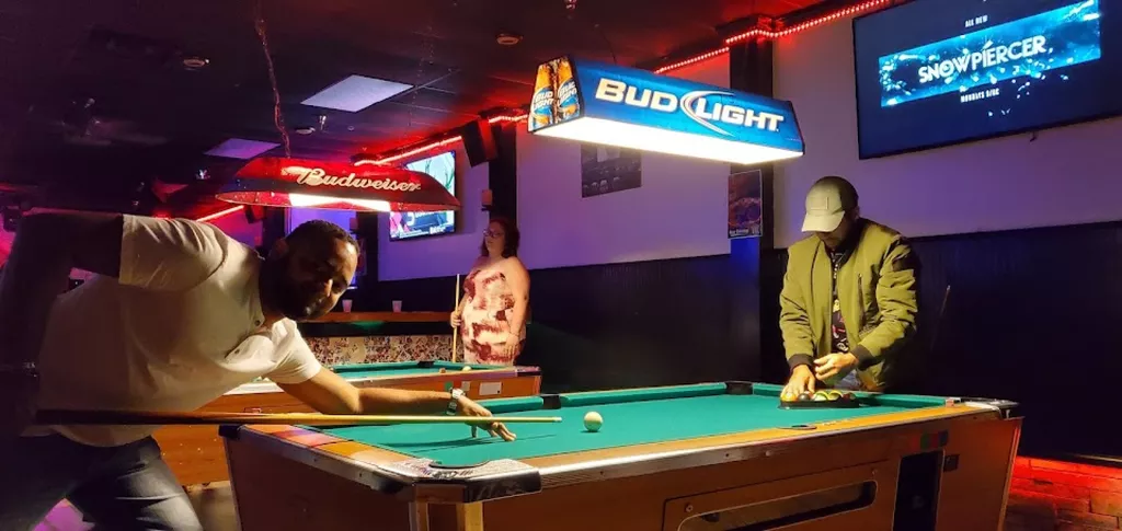 CLUB 809 Bar and Grill | Play pool in Albany, GA | ChalkySticks - Find ...