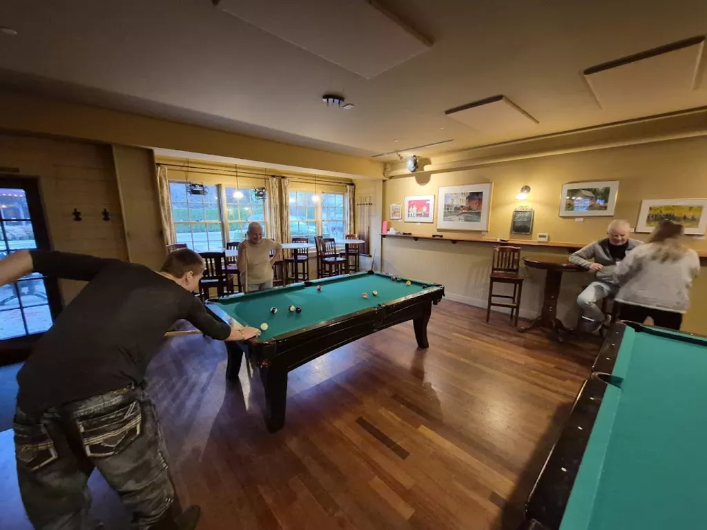 Treehouse Pool Table Inside Treehouse Cafe | Play pool in Bainbridge Island, WA | ChalkySticks ...