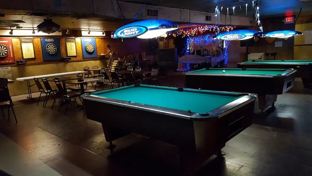 Fantasy Lounge | Play pool in Fort Walton Beach, FL | ChalkySticks ...