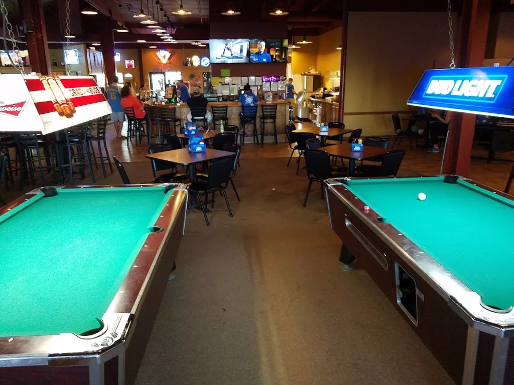 Spikes Beach Bar & Grille | Play pool in Lincoln, NE | ChalkySticks ...