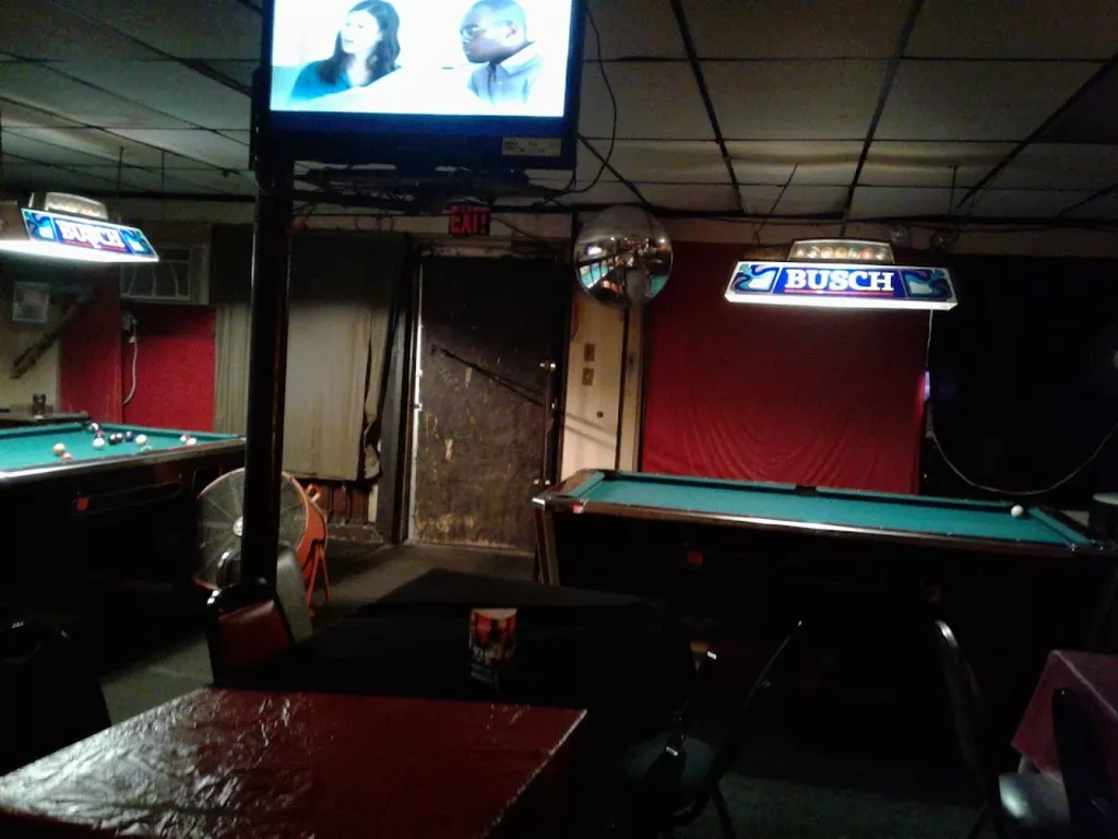 Magic Spot The Headquarters Sports Bar | Play pool in Jackson, MS | ChalkySticks ...