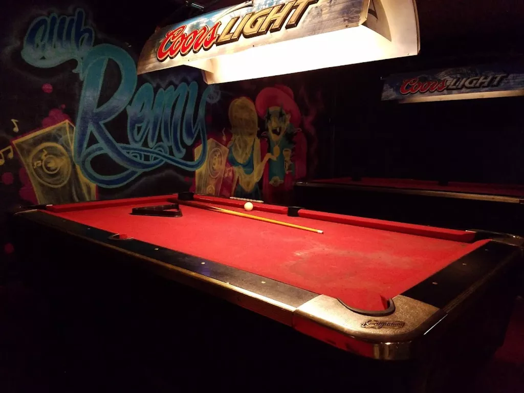 Woody's Hideaway Midland | Play pool in Midland, TX | ChalkySticks ...