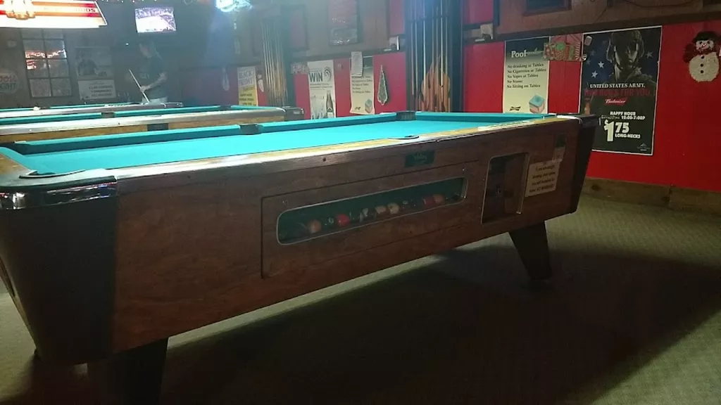 Lumpy's Sports Grill South | Play pool in Oklahoma City, OK ...