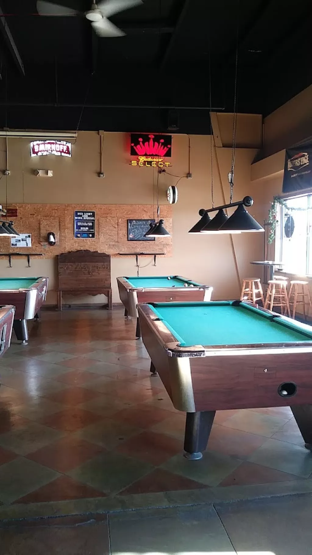Jake's | Play pool in Columbia, MO | ChalkySticks - Find, Play, and ...